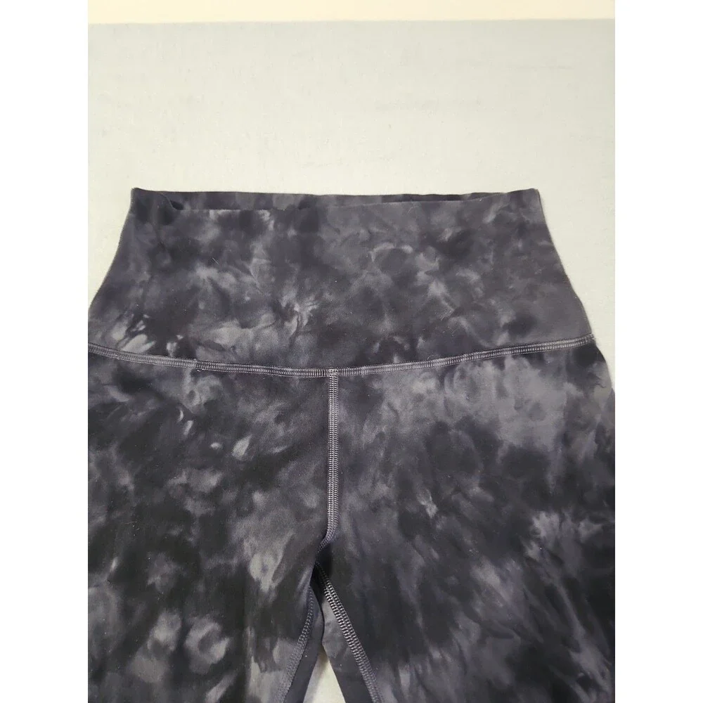 Women's Lululemon Align leggings in a Diamond Dye Pitch Grey Graphite No Tag